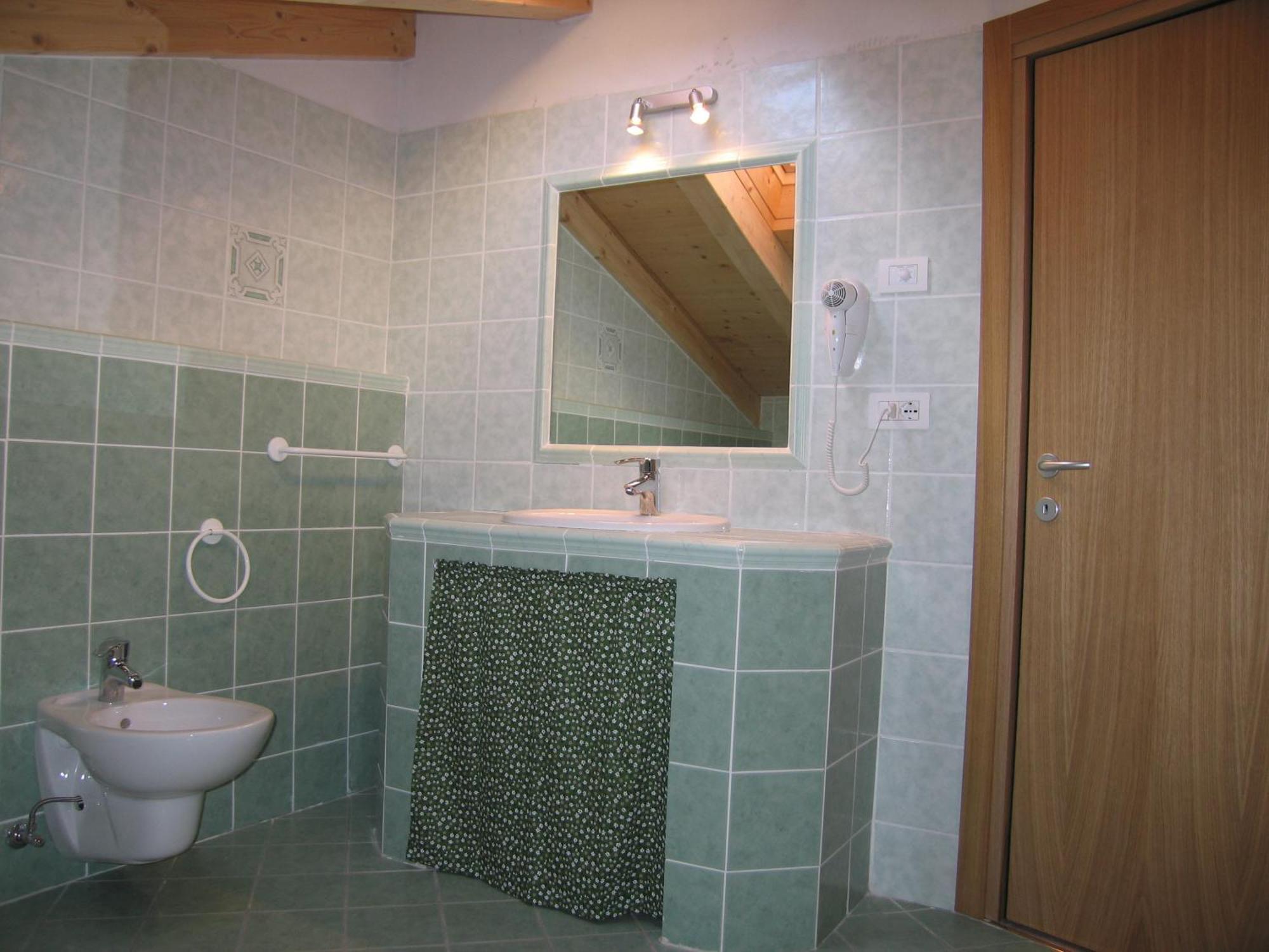 Casa Anita Apartment Tiarno di Sotto Ngoại thất bức ảnh